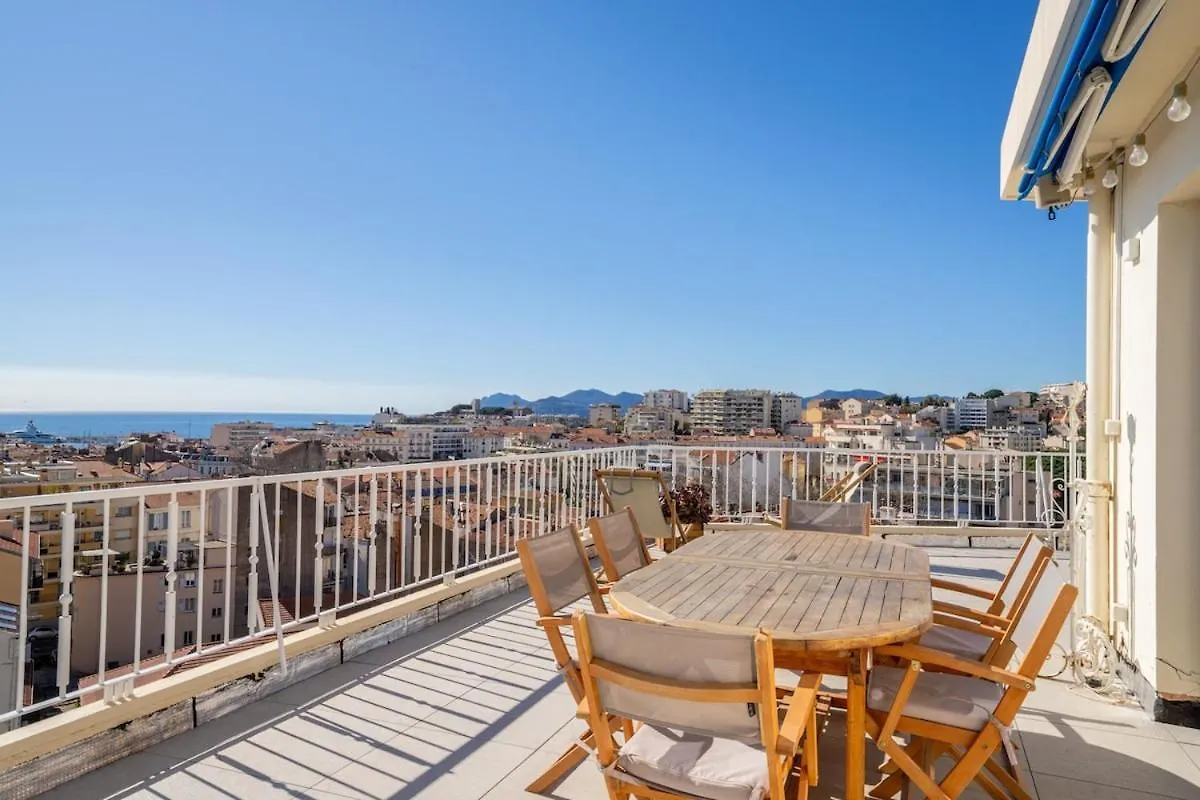 Appartement Avec Terrasse Et Vue Mer カンヌ アパート