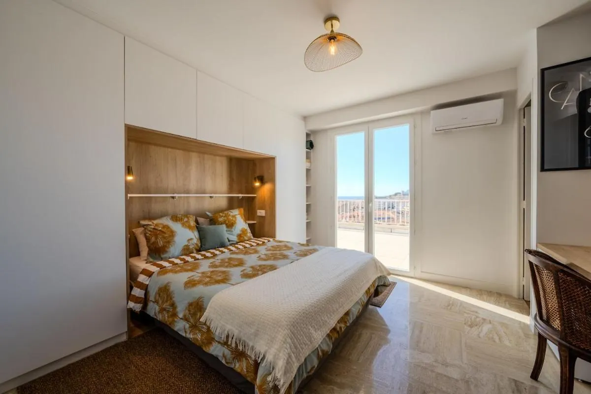 アパート Appartement Avec Terrasse Et Vue Mer カンヌ