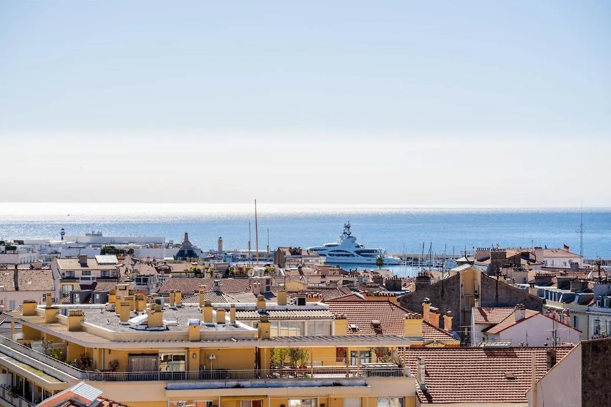 Appartement Avec Terrasse Et Vue Mer Cannes